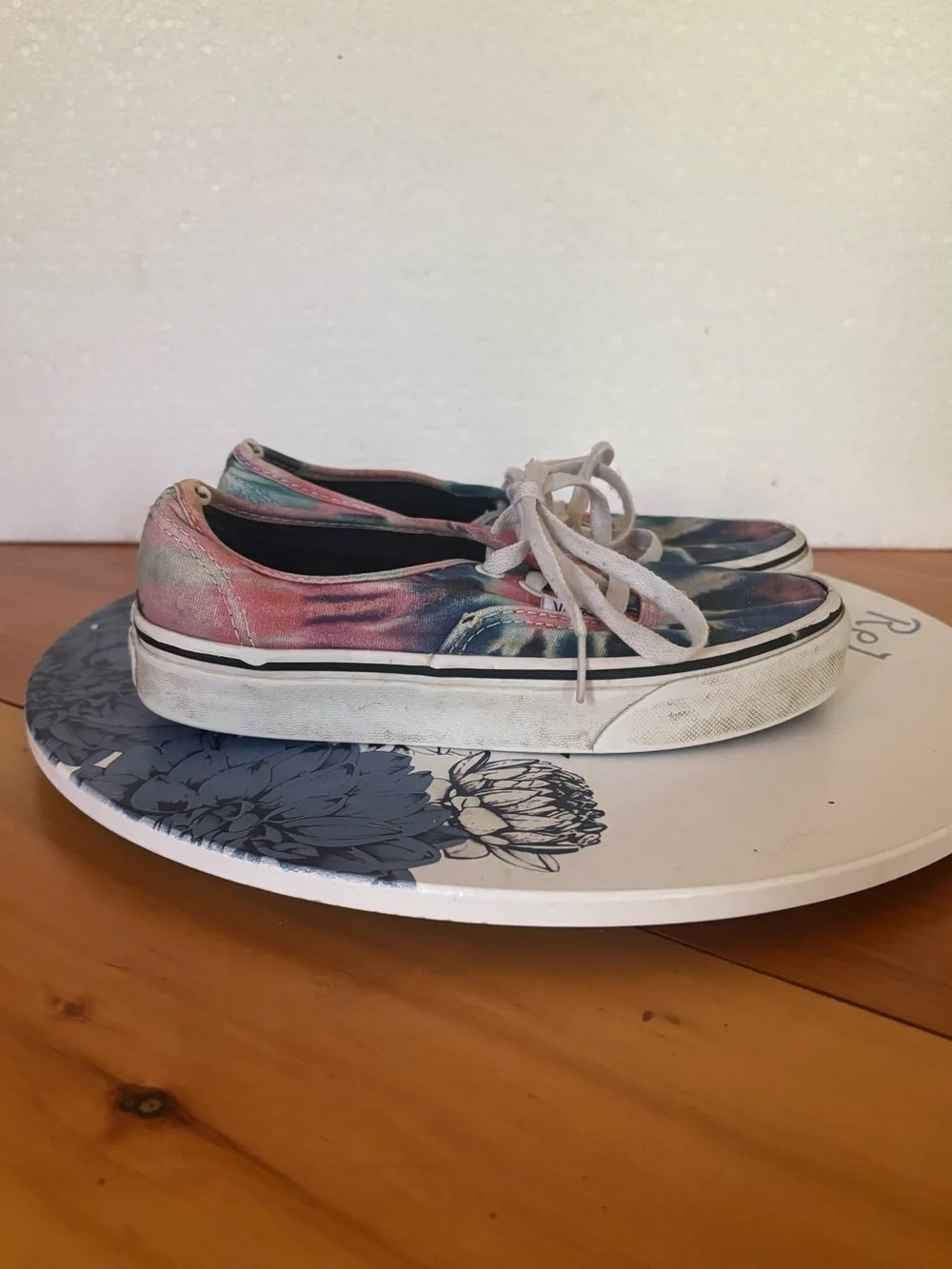 Vans Authentic Tie Dye Canvas Sneakers Size 5 Women